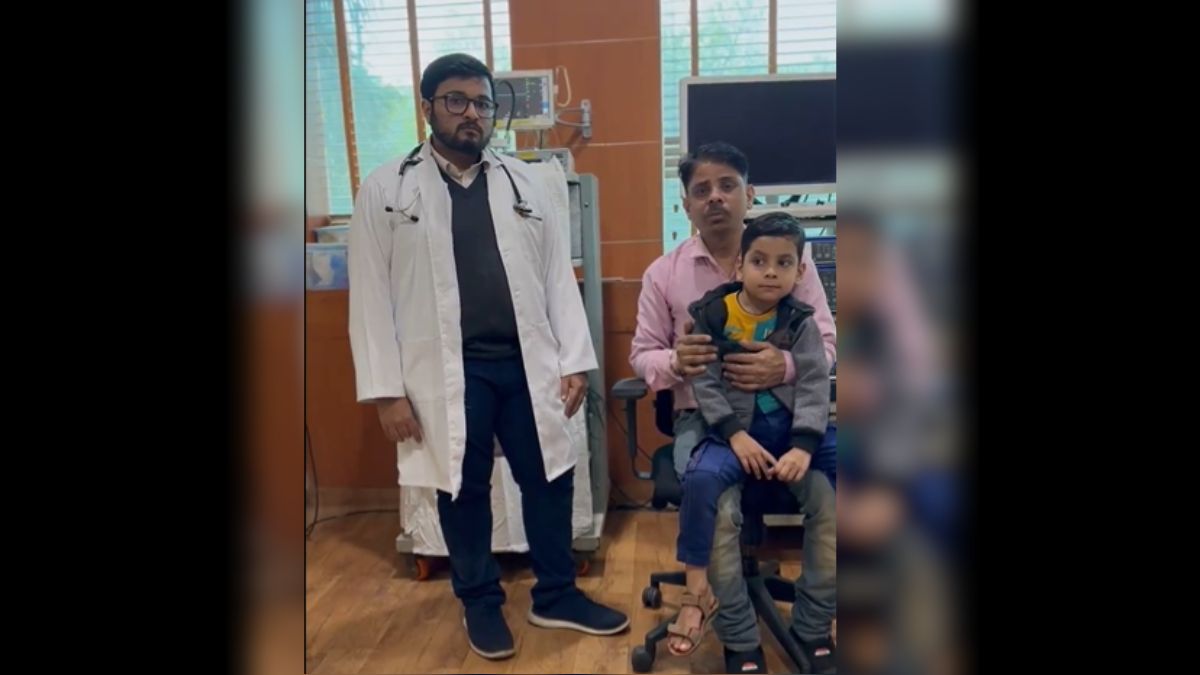 दिल्ली के डॉक्टर ने 5 रुपये का सिक्का निगलने वाले लड़के की बचाई जान