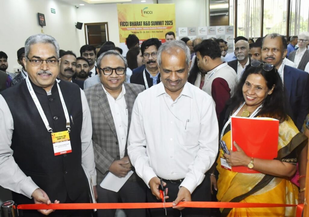 FICCI India R&D Summit 2025: उद्योग–अकादमी साझेदारी से गहन-तकनीक और नवाचार को नई गति देने का आह्वान