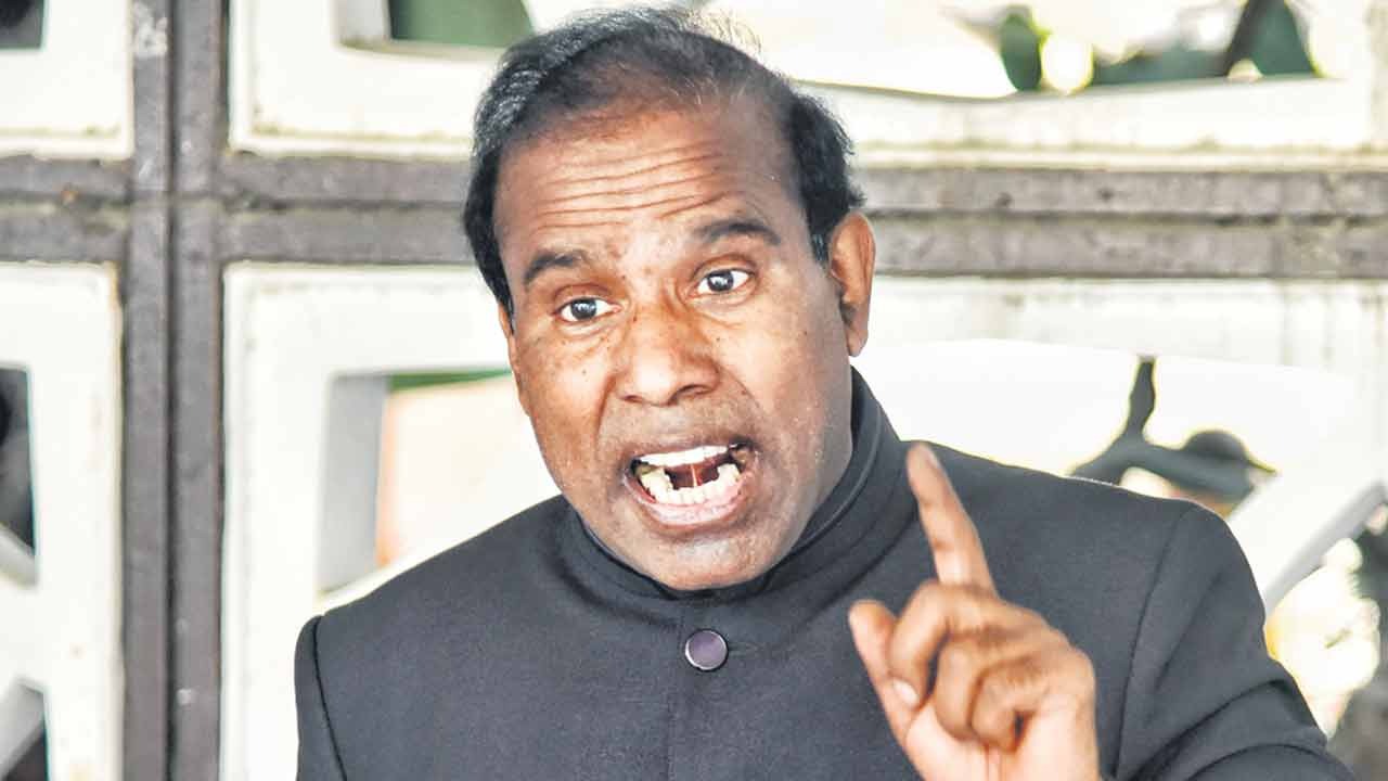 कावेरी ट्रैवल्स बस हादसा: डॉ. के. ए. पॉल ने कंपनी मालिक की गिरफ्तारी और सभी बसों की जांच की मांग की