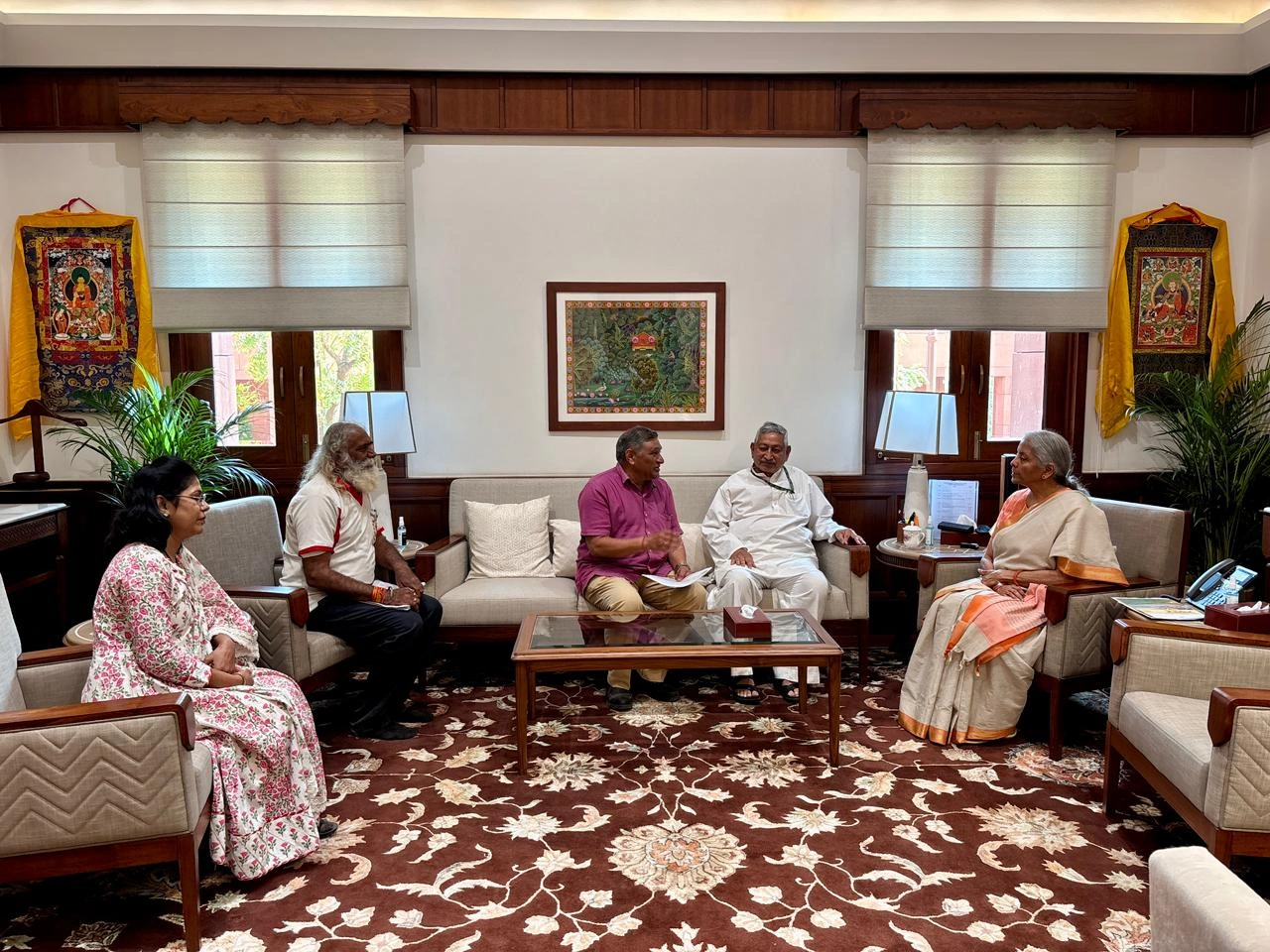 EPS-95 पेंशनरों ने जंतर-मंतर का प्रदर्शन समाप्त किया, सांसदों की अपील के बाद प्रतिनिधिमंडल ने निर्मला सीतारमण से की मुलाकात