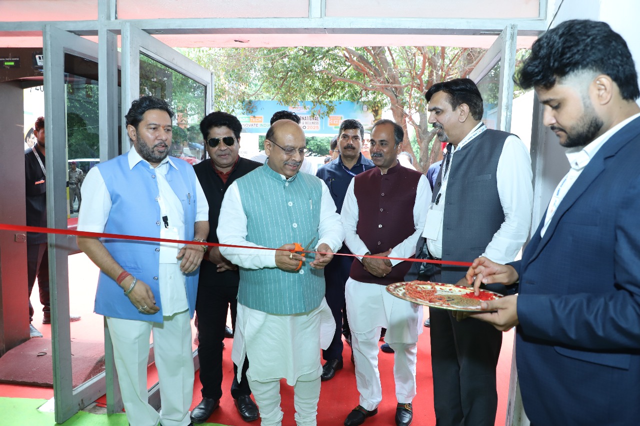 दिल्ली विधानसभा अध्यक्ष विजेंद्र गुप्ता ने नमो गंगे ट्रस्ट द्वारा आयोजित 8वां अंतरराष्ट्रीय हेल्थ एंड वेलनेस एक्सपो 2025 का किया उद्घाटन