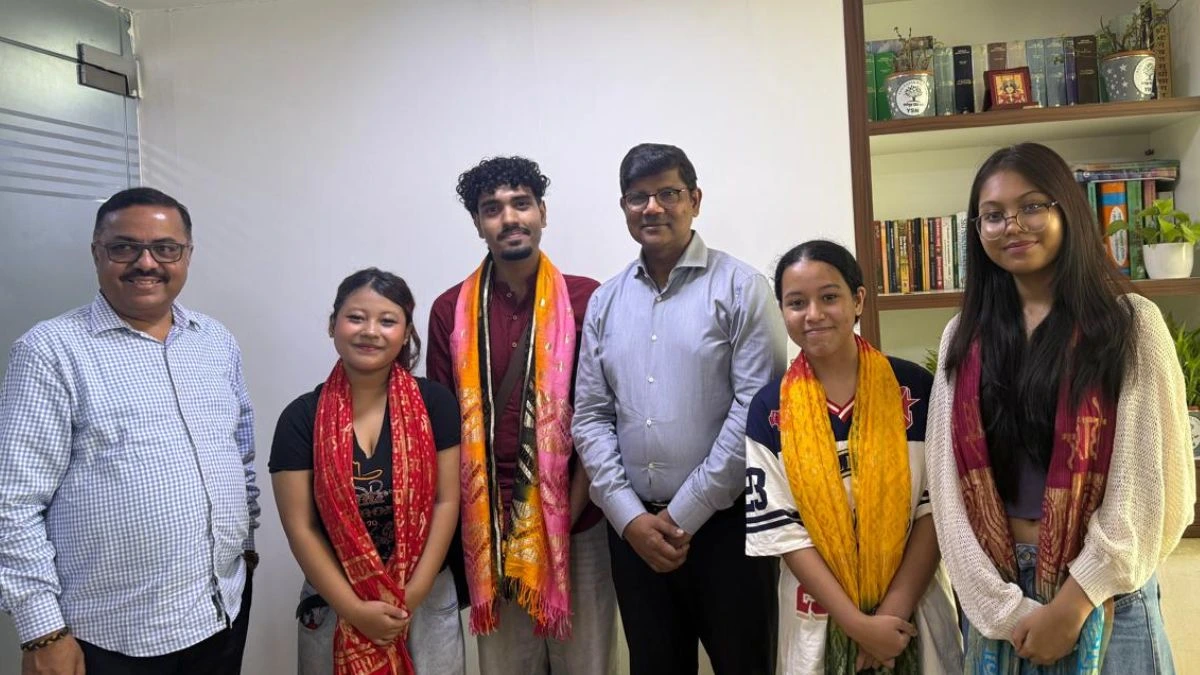 असम बाढ़ राहत के लिए एकजुट हुए Gen Z और DU के नॉर्थ ईस्ट छात्र